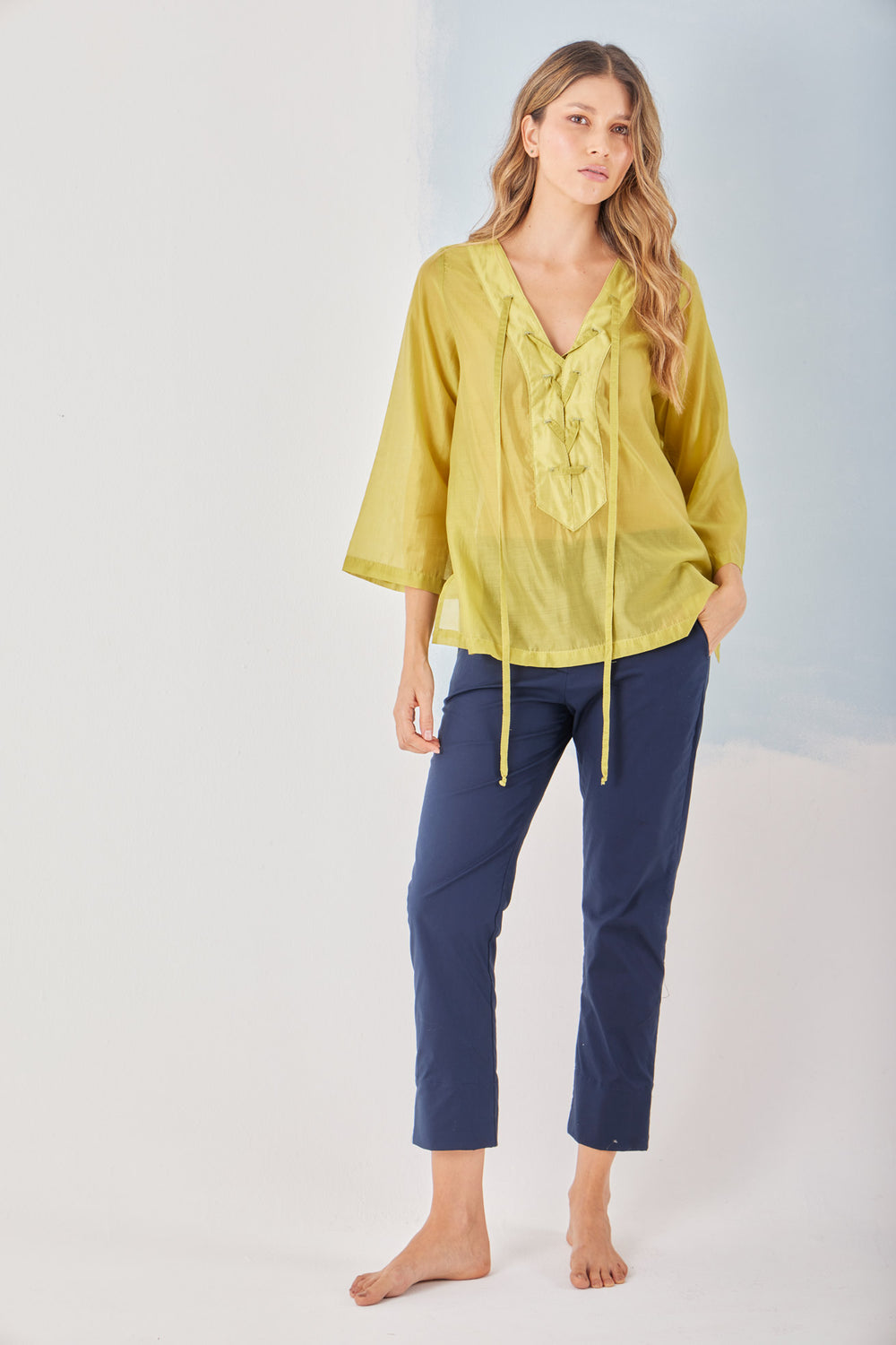 Blusa Lección — blusa fluida de tejido veraniego, combina con jean o con lo que quieras. ANARIAS Atelier