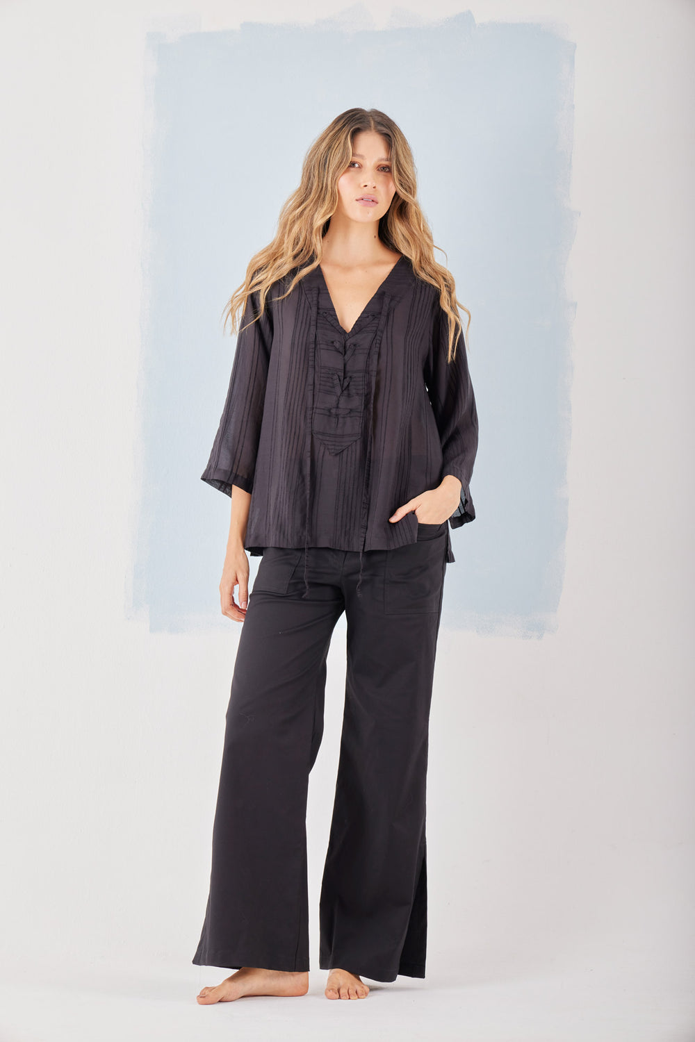 Blusa Lección — blusa fluida de tejido veraniego, diseño informal con mucho estilo. ANARIAS Atelier