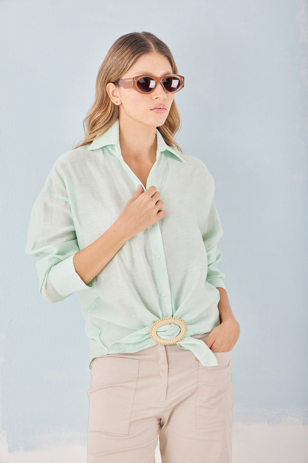 Camisa Forto — camisa de lino tencel, cuello camisero y abotonadura a la vista. ANARIAS Atelier