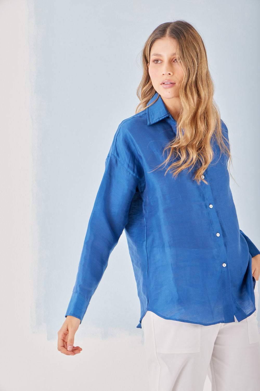 Camisa Forto — camisa de lino tencel, se puede cruzar atrás. ANARIAS Atelier