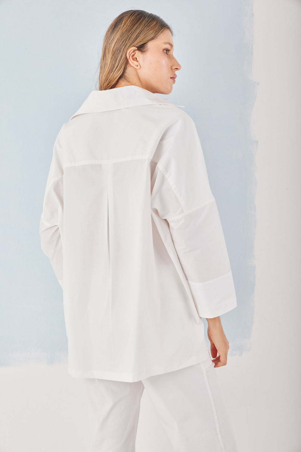 Camisa Método — camisa oversize, comodín de armario para cualquier ocasión. ANARIAS Atelier