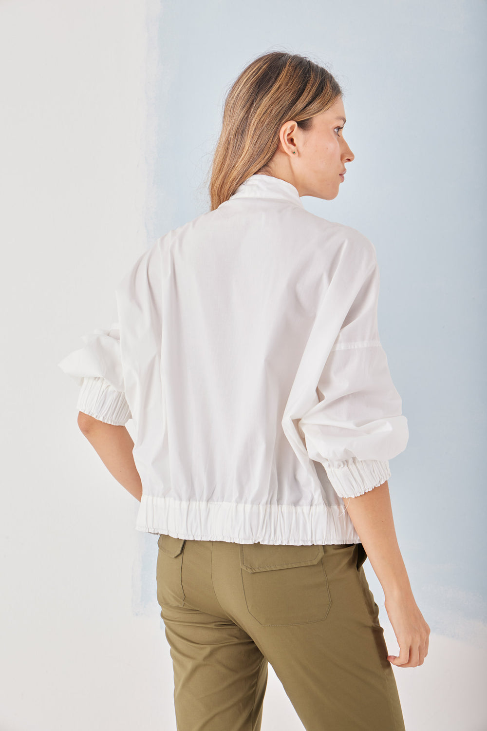 Chaqueta Annette — chaqueta corta liviana, toque refinado y descomplicado. ANARIAS Atelier