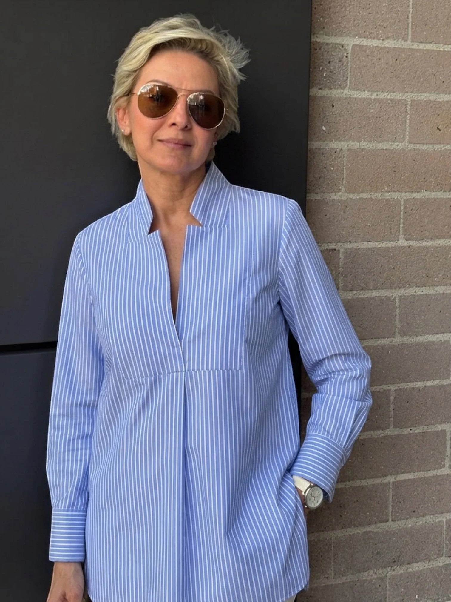 Camisa Milano blusón — look editorial rayas rosa, moda femenina colombiana