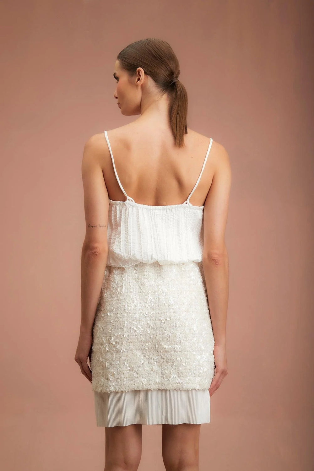 Falda Snow ANARIAS Atelier — detalle de la pretina con resorte y acabado del tejido