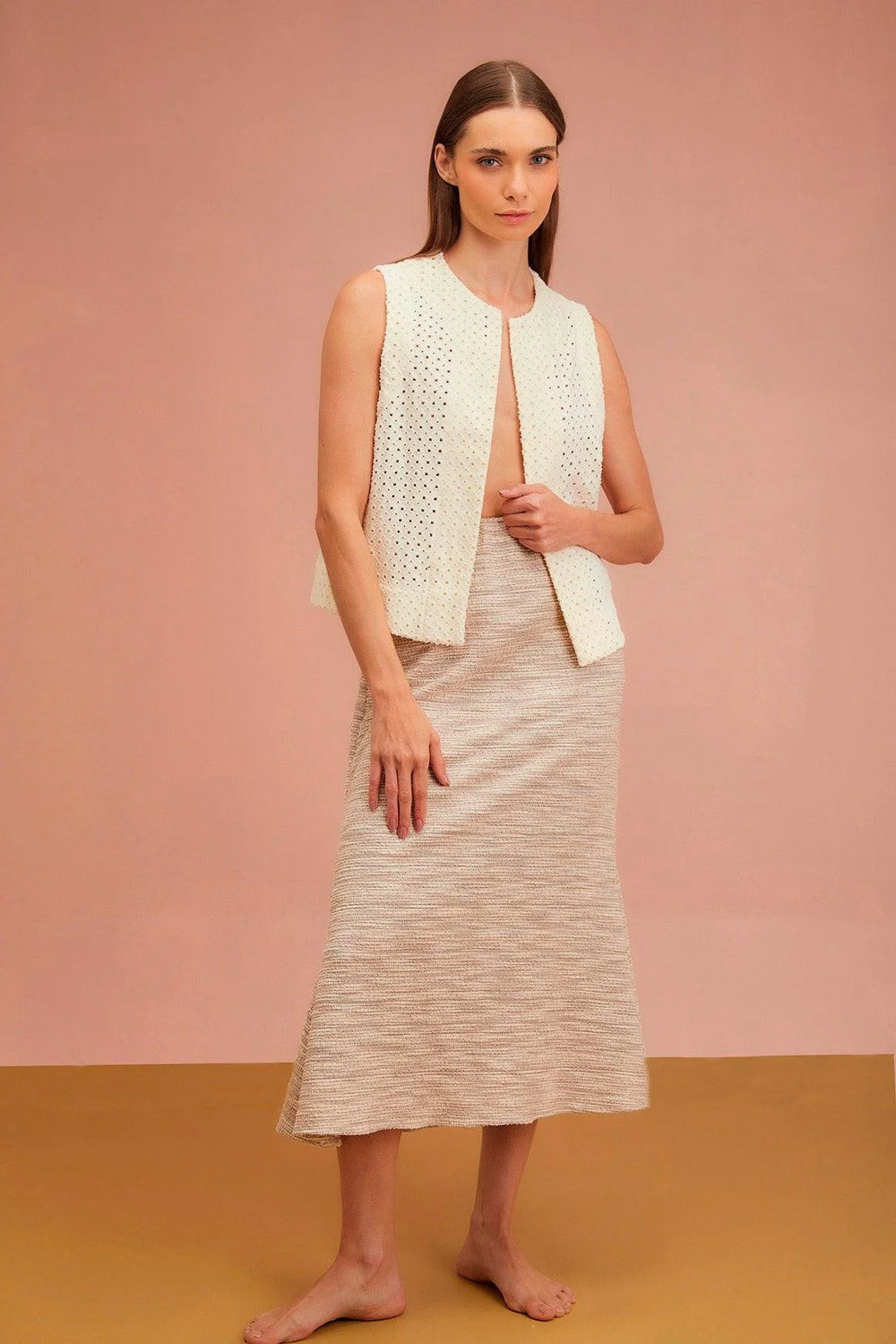 Falda Noctambula ANARIAS Atelier — vista frontal completa, largo midi con campanas laterales